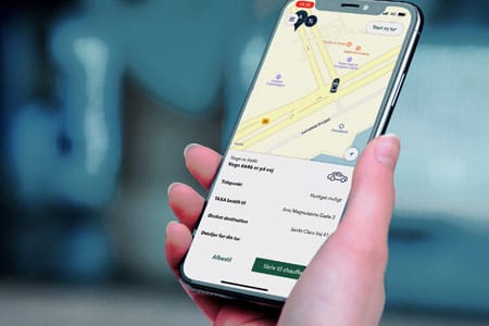 Med taxa 4x35 app kan du følge din taxa på kortet, imens du venter